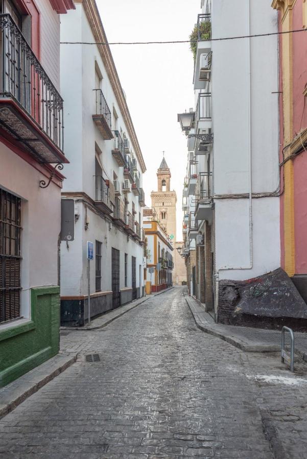 Amplio En El Corazon De Siviglia
